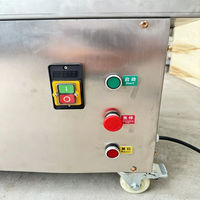 Nieuwe aanwinst: Drukmeter uitgeruste, veilige, automatische kokosnootschilmachine voor tropische fruitverwerkingsbedrijven