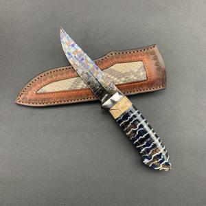 Cuchillo Fijo de Edición Coleccionista con Hoja de Damasco Mosaico, Dientes de Mamut Blanco y Hielo, con Mango de Madera para Caza y Exhibición - Product Image 4