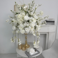 Centre de table floral blanc pur avec roses et lys Calla au toucher réel pour mariage, banquet, salle à manger, foyer et événements