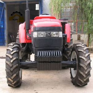 Mini Tractor Chino de 4070x1700x2870 MM, 50.1 KW, con Potencia PTO y Equipamiento de Cargador Frontal - Product Image 3