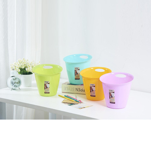 Quality Wholesale Provide Indoor Mini Table Office Plastic Dustbin