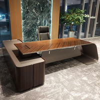 Nouveau design Bureaux en forme de L Bureau de PDG Mobilier de bureau Table de bureau de direction commerciale de luxe