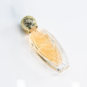 ขวดน้ำหอมสเปรย์แก้วเปล่าขนาด55มล. พร้อมฝาสีทองหรูหราออกแบบได้ตามที่ต้องการ - Product Image 1