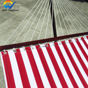 Alta calidad <span class=keywords><strong>hamaca</strong></span> doble <span class=keywords><strong>tela</strong></span> acolchada cama abatible con <span class=keywords><strong>madera</strong></span> estabilizador Bar <span class=keywords><strong>plegable</strong></span> al aire libre de Swing soporte <span class=keywords><strong>hamaca</strong></span> cama - Product Image 5