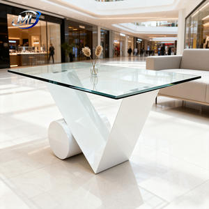 Table à manger d'extérieur en fibre de verre blanche, design moderne avec surface en verre trempé, adaptée aux meubles de maison, aux hôtels et aux patios. - Product Image 5