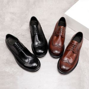 Nouvelles Chaussures Habillées Décontractées en Cuir pour Hommes – Élégantes, en Cuir Véritable, Style Rétro Sculpté, Cousu Goodyear, Chaussures de Mariage Britanniques - Product Image 1