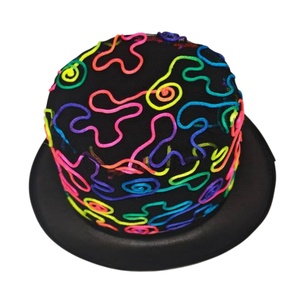 Sombrero de Copa Negro con Rayas de Colores, Unisex, para Actuaciones en Escenario, Fibra Modal, Protección Solar y Contra el Viento para Adultos - Product Image 4