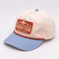 Topi Baseball Custom Vintage Dua Warna Bahan Twill dengan Patch Logo Gunung Sunset Detail Tali Pinggiran Melengkung OEM Grosir