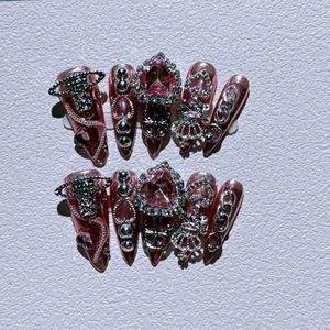 Patchs d'ongles en résine réutilisables style sombre inspiré des Spice Girls, motifs ciel étoilé de dessin animé, pour ongles en forme d'amande - Product Image 2