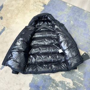เสื้อแจ็คเก็ตบุขนเป็ดหนาสำหรับผู้ชาย มีฮู้ด แบรนด์ Moncler สำหรับฤดูหนาว - Product Image 2