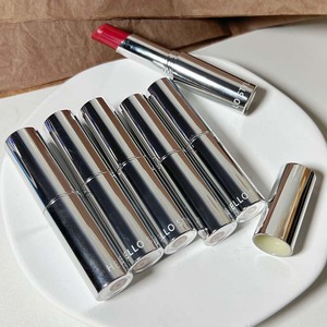 Venta al por mayor de <span class=keywords><strong>pintalabios</strong></span> plata de lujo contenedor <span class=keywords><strong>pintalabios</strong></span> al por mayor cremoso terciopelo mate lápiz labial nude - Product Image 3