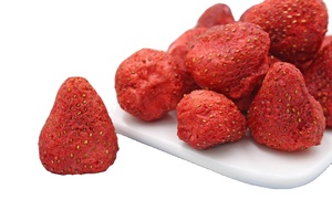 Vente chaude collation saine pour tous les âges lyophilisé fraise entière - Product Image 2