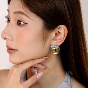 ต่างหูแฟชั่นสไตล์ยุโรปและอเมริกา สแตนเลสชุบทอง 18K ดีไซน์เรขาคณิต ต่างหูแบบติดหู ซีรีส์ทะเล - Product Image 5