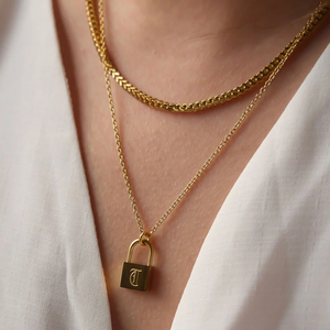 Di tendenza in acciaio inox 18k oro placcato collana di blocco personalizzato lucchetto pendente inciso <span class=keywords><strong>old</strong></span> English lettera iniziale della collana - Product Image 6