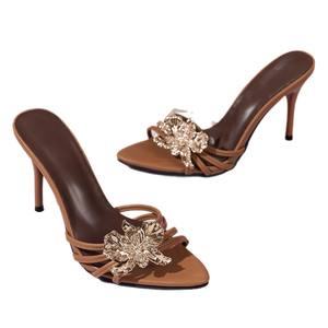 Escarpins élégants à bout carré et talon épais, motif floral, style français sexy, avec bouton, collection été-hiver 2026 - Product Image 5