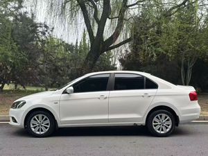 Pour Volkswagen Jetta 1.6L Comfort, voiture d'occasion en Algérie, attributs principaux du produit axés sur la qualité - Product Image 3