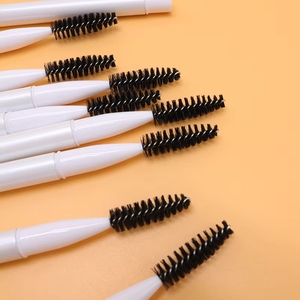 Brosse nettoyante pour cils personnalisée avec couvercle, outil de nettoyage pour extensions de maquillage, applicateur de brosse à cils - Product Image 3