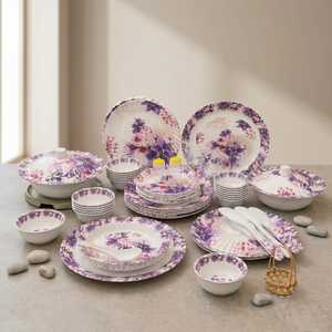 Service de vaisselle en céramique florale 40 pièces, assiettes et bols peints à la main, plat de service avec couvercle, design rond pour les fêtes - Product Image 4