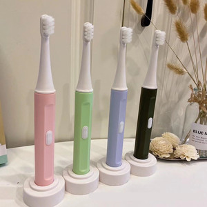 Nuevo <span class=keywords><strong>Cepillo</strong></span> de <span class=keywords><strong>Dientes</strong></span> Eléctrico Elegante <span class=keywords><strong>Recomendado</strong></span> por Influencers, <span class=keywords><strong>Cepillo</strong></span> de <span class=keywords><strong>Dientes</strong></span> Autolimpiante de Cerdas Suaves Estilo Nórdico para Adultos y Parejas - Product Image 3