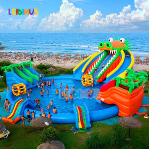 Opblaasbare Waterglijbaan Springend Kasteel Waterglijbaan Opblaasbare Waterglijbaan Te Huur - Product Image 4