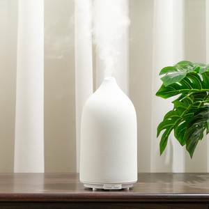 Vỏ gốm khuếch tán hương thơm với 3 chế độ phun, 2/4/8H hẹn giờ dẫn chỉ số, ấm màu vàng & 7-Color đèn LED - Product Image 2