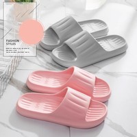 Pantoufles nuage légères, antidérapantes et faciles à nettoyer pour femmes et hommes, pantoufles d'intérieur confortables, chaussures de douche