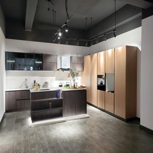 خزانة مطبخ حديثة من الميلامين الخشبي المسطح من vermonouzz مطبخ خشبي - Product Image 2