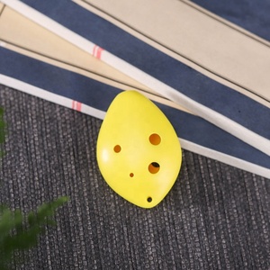 Mini Ocarina Flauta al por Mayor para Niños, ABS, para Principiantes, Práctica Tradicional, Instrumento <span class=keywords><strong>de</strong></span> <span class=keywords><strong>Viento</strong></span> con Colgante, Instrumento Musical Infantil - Product Image 3
