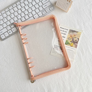 Capa Protetora A5 para Caderno com Zíper e Bolsos Transparentes em PVC para Documentos - Fichário de <span class=keywords><strong>6</strong></span> Argolas com Zíper - Product Image 4