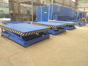 Plateforme élévatrice à ciseaux hydraulique économique pour entrepôt et manutention de marchandises - Product Image 6