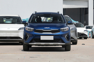 2021 Kia stonic KX1 1.4L CVT phiên bản vui nhộn Facelift nhỏ gọn SUV nedc 100km tay lái bên trái sử dụng xe thành phố đi lại - Product Image 2
