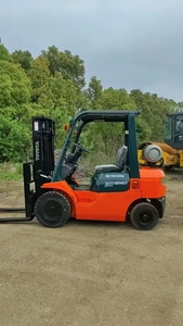 格安高品質中古トヨタFD30ディーゼルフォークリフト、エンジンとポンプ付き、在庫あり販売中 - Product Image 4