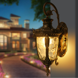 Éclairage <span class=keywords><strong>de</strong></span> jardin vintage d'extérieur Couleur antique Design classique Style européen Hôtel Resort Square Park Yard Lamp - Product Image 1