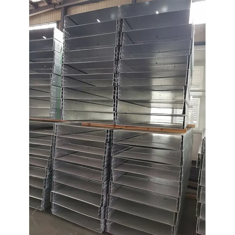 China Customizable manufacturers PVC Wire Tray Slotted Cable Trunking Ducts