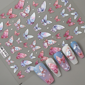 Qianya 5D Aurora Butterfly Nail Stickers-Prensa de alivio esmaltado 3D en las <span class=keywords><strong>uñas</strong></span>, decoración de <span class=keywords><strong>uñas</strong></span> iridiscente de lujo al por mayor 2025 - Product Image 1