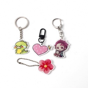 Llaveros holográficos de Anime con estampado de regalo de dibujos animados promocionales, dijes acrílicos con logotipo personalizado - Product Image 1