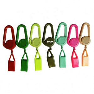 Portacredenciales Retráctil Personalizado para Exteriores con Clip Metálico - Regalo Promocional Colorido para Senderismo y Trabajo - Product Image 1