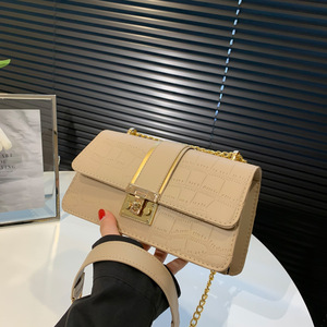 Bolsos de mano de mujer, bolsos de hombro con cadena de cuero Pu, bolso para axilas para mujer, bolsos con cierre, bolso de hombro cuadrado con solapa a la moda - Product Image 5
