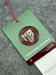 Étiquettes perforées en carton pour permis de stationnement - Écologiques, épaisseur et dimensions personnalisées pour chaussures et sacs - Product Image 2