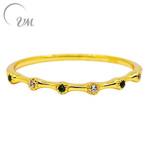 Anillo de circonita chapado en oro de 18k y plata 925 de UM Jewelry, ideal como regalo para el aniversario de boda de una pareja. - Product Image 2