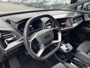 <span class=keywords><strong>Audi</strong></span> Q4 E-tron 40 SUV électrique d'occasion 2024, longue autonomie, véhicule électrique intelligent, prêt à l'exportation, blanc sur noir - Product Image 3
