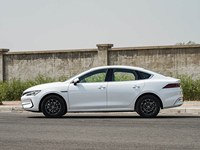 Voiture à émissions zéro longue portée 2025 BYD Qin PLUS EV 510KM Version Surpass, performance de la batterie stable pour toutes les régions climatiques