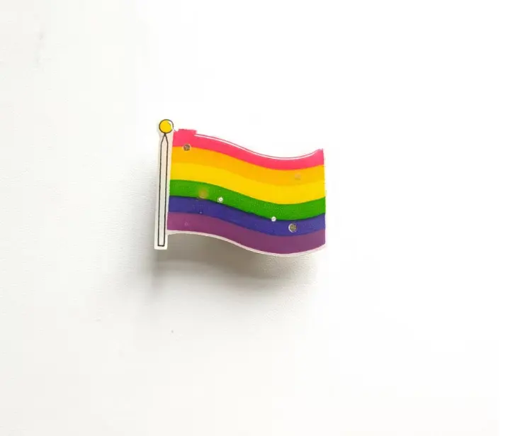 Knipperende Email Reversspeld Decoratief Cadeau Ornamenten Vlag Pin Badge Regenboog Vooruitgang Pride Vlag Custom Led Gloeiende Trots Vlag Pin