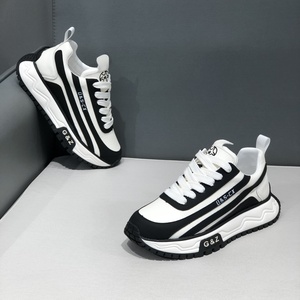 Nouvelles Chaussures de Sport Décontractées pour Hommes Hiver 2026, à Semelle Épaisse, Rehaussantes, Bicolores Tendance et Polyvalentes pour le Quotidien - Product Image 1