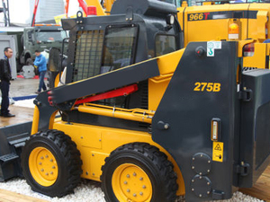 China 3,5 ton wiel mini kleine compacte skid steer track loader dieselmotor cilinder rups goede prijs graafmachine bak - Product Image 2