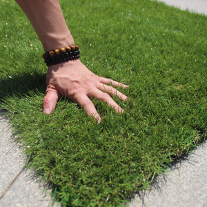 Muestra Gratuita de Césped Artificial Natural de Plástico de 20mm/30mm/40mm/50mm, Rollo de Césped Artificial para Jardín, Alfombra de Césped Artificial para Paisajismo - Product Image 2
