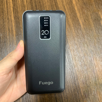 Banque d'Alimentation Portable 20000 mAh avec 4 Câbles Intégrés et 3 Ports USB, Charge Rapide Personnalisée pour Téléphones, pour Oraimo