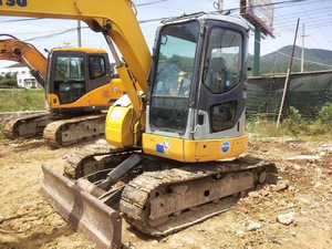 Mini-excavatrice d'occasion Komatsu PC78US 8 tonnes, 90% NEUVE, hydraulique, sur chenilles, avec boîte de vitesses, moteur, pompe, faible nombre d'heures, pour travaux de terrassement - Product Image 5