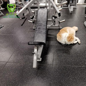 Rouleaux de revêtement de sol en rouleau de <span class=keywords><strong>caoutchouc</strong></span> résistant 3-12mm personnalisés Certification de qualité <span class=keywords><strong>Tapis</strong></span> de sol de protection pour salle de musculation <span class=keywords><strong>Caoutchouc</strong></span> - Product Image 2