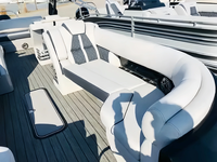 Bateau ponton sportif de luxe en fibre de verre 2025 pour le wakeboard à grande vitesse et les sorties de divertissement